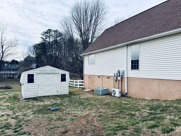 $385,000 | 20 Deerbrook Circle, Hayesville, NC 28904