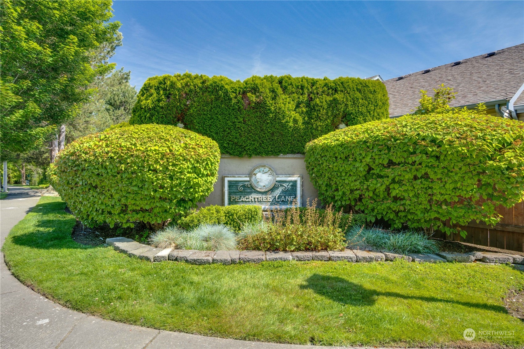 4534 Northeast 6th Court Renton, WA 98059 - Photo 2 of 40 Gallery Image 2