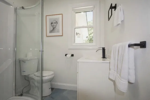 $599,999 | 64 Maple Avenue South, Flanders, NY 11901