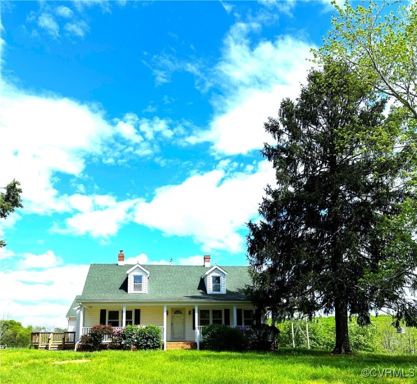 860 Allens Lake Road Dillwyn, VA 23936 - Photo 7 of 47 View of front of property with a porch, a front la