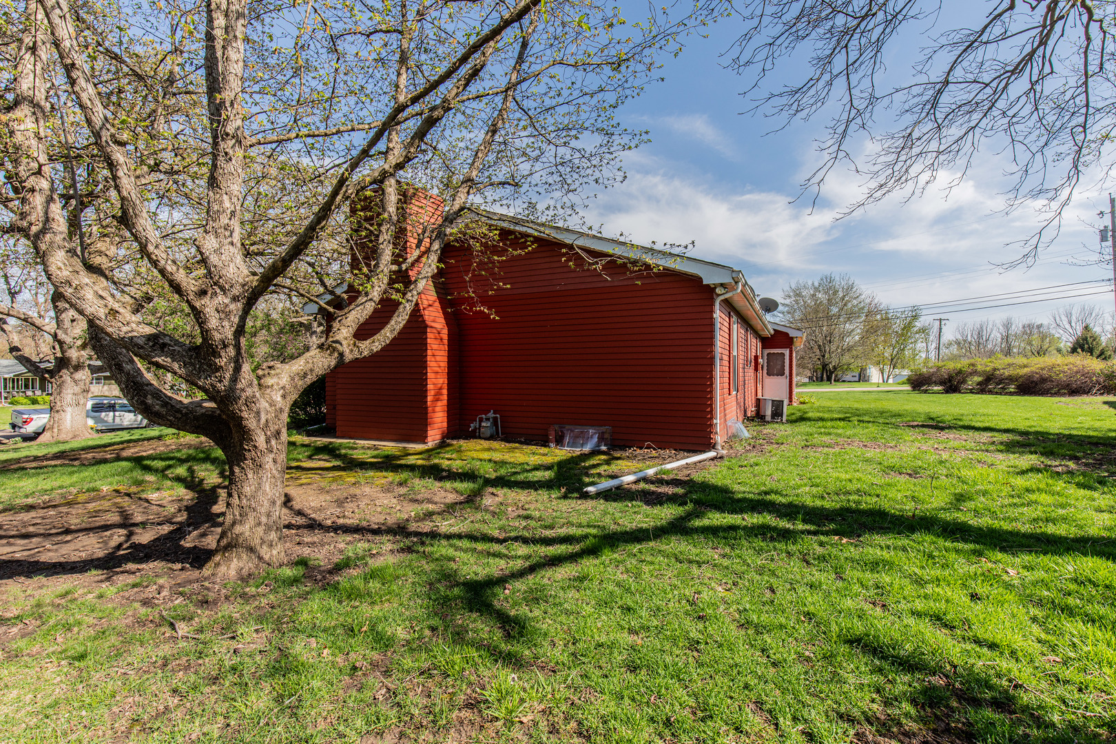 1 Century Road Spring Valley, IL 61362 - Photo 19 of 24 a backyard of a house with lots of green space