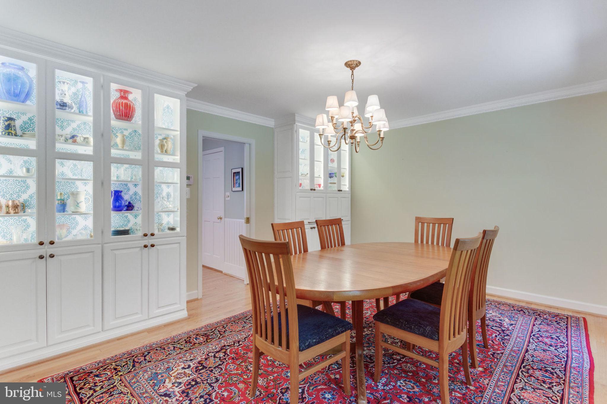 533 Clear Spring Road Great Falls, VA 22066 - Photo 11 of 63 Lighted custom built-ins