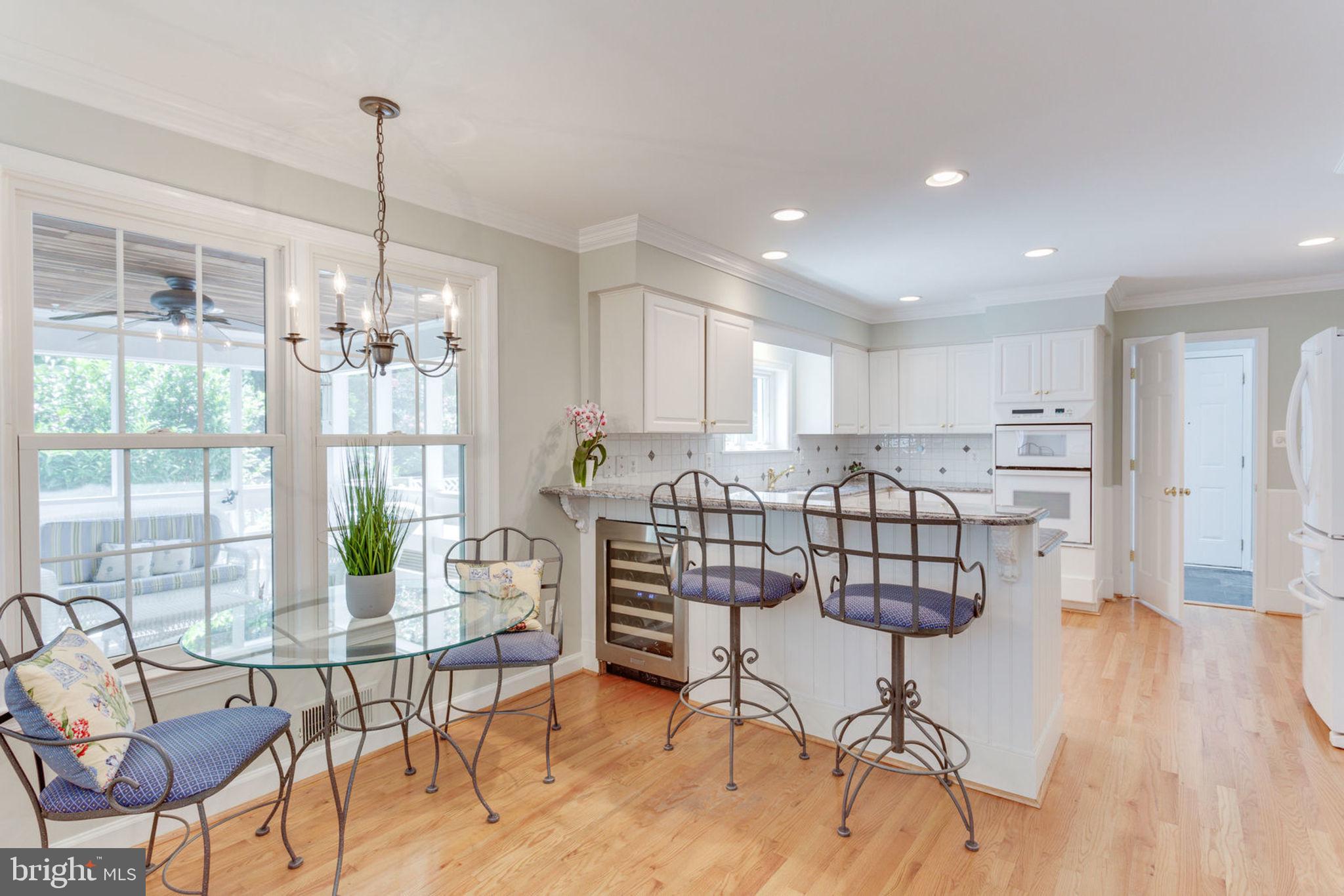 533 Clear Spring Road Great Falls, VA 22066 - Photo 14 of 63 Breakfast nook