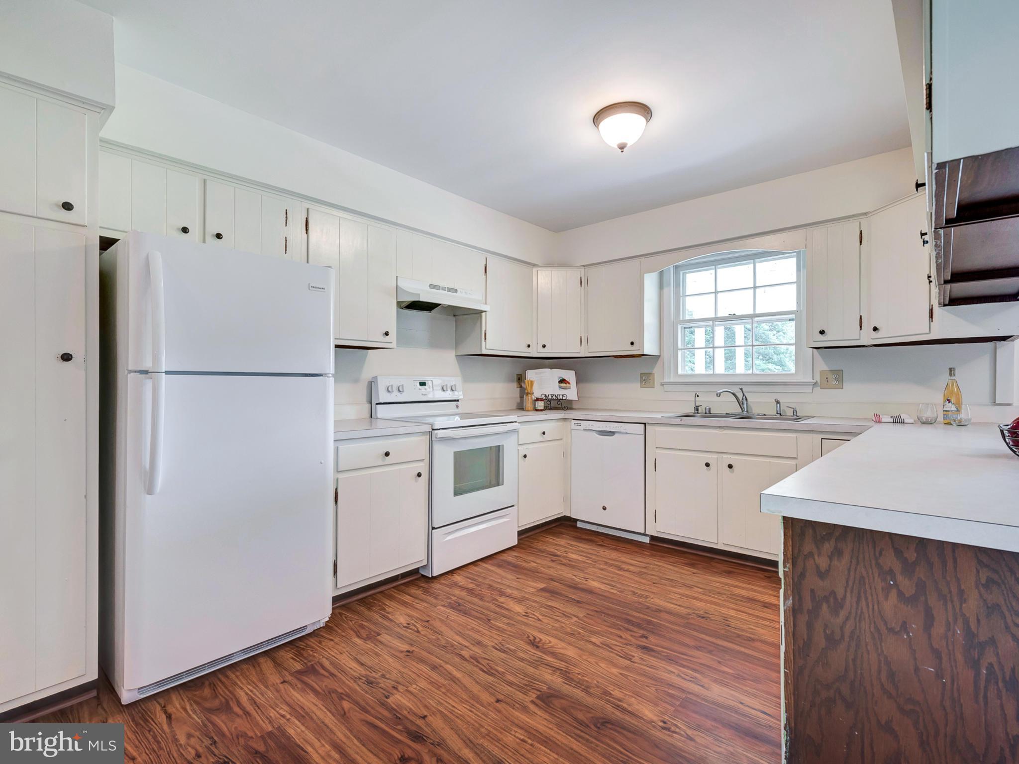 2415 Mullinix Mill Road Mount Airy, MD 21771 - Photo 13 of 30 Kitchen