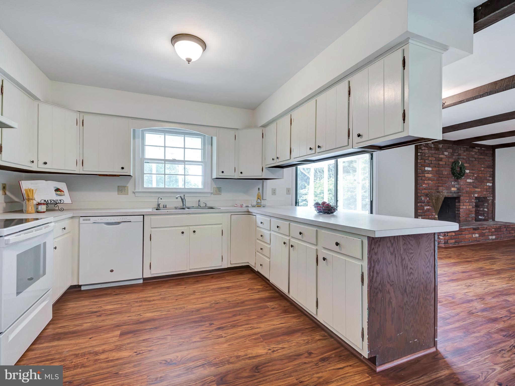 2415 Mullinix Mill Road Mount Airy, MD 21771 - Photo 15 of 30 Kitchen