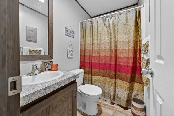 $145,900 | 21760 Shady Trail, Chandler, TX 75758