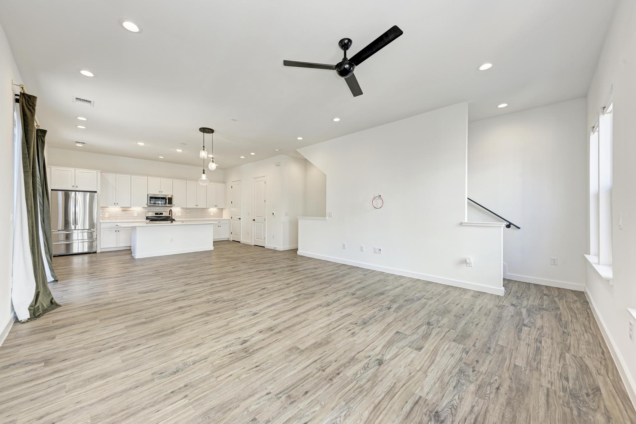 3809 Valley View Road, Unit 14 Austin, TX 78704 - Photo 14 of 38