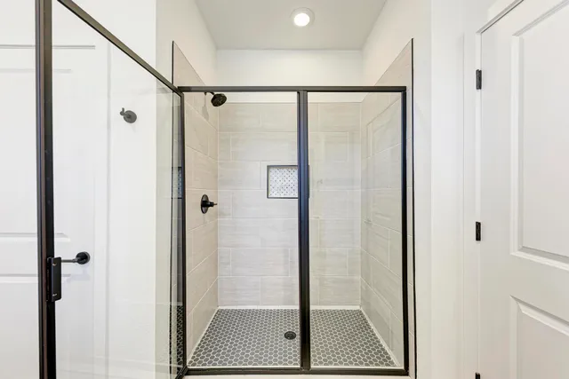 $4,099 | 3809 Valley View Road, Unit 14, Austin, TX 78704