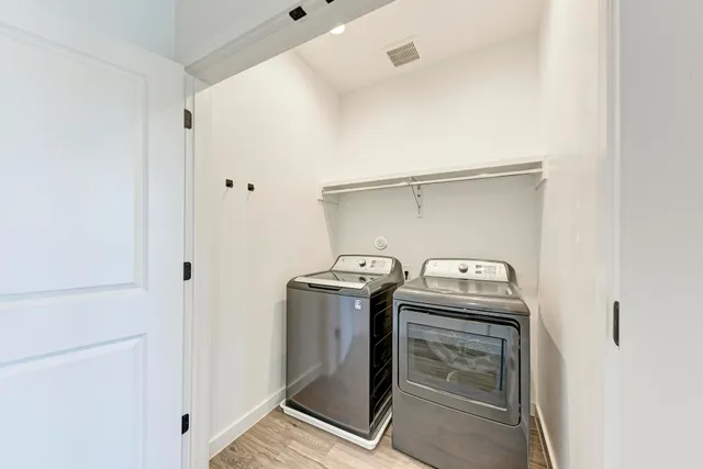 $4,099 | 3809 Valley View Road, Unit 14, Austin, TX 78704