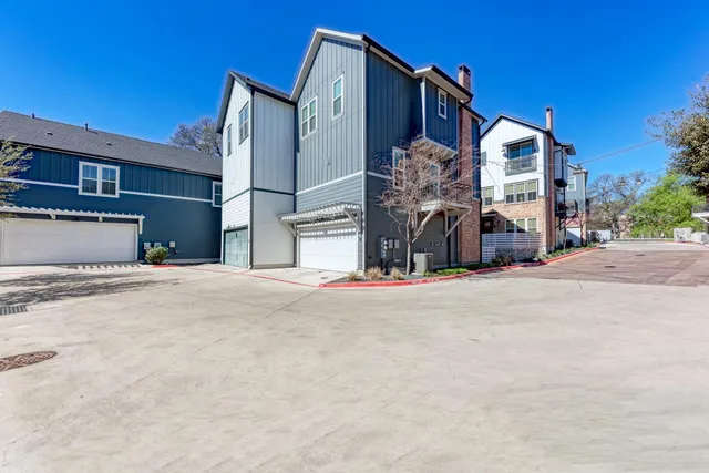 $4,099 | 3809 Valley View Road, Unit 14, Austin, TX 78704