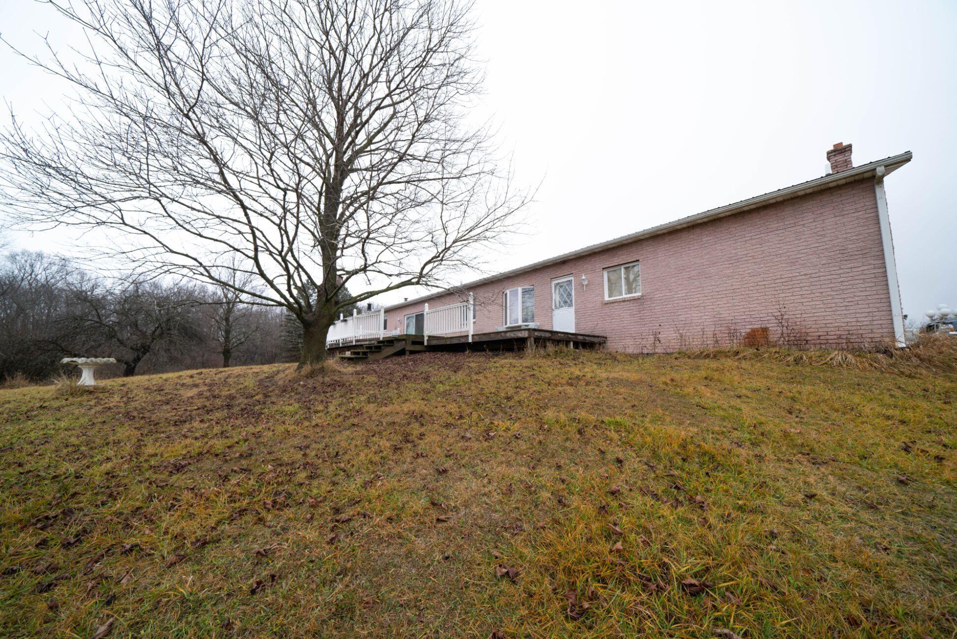 5195 North Burkhart Road Howell, MI 48855 - Photo 6 of 38 6
