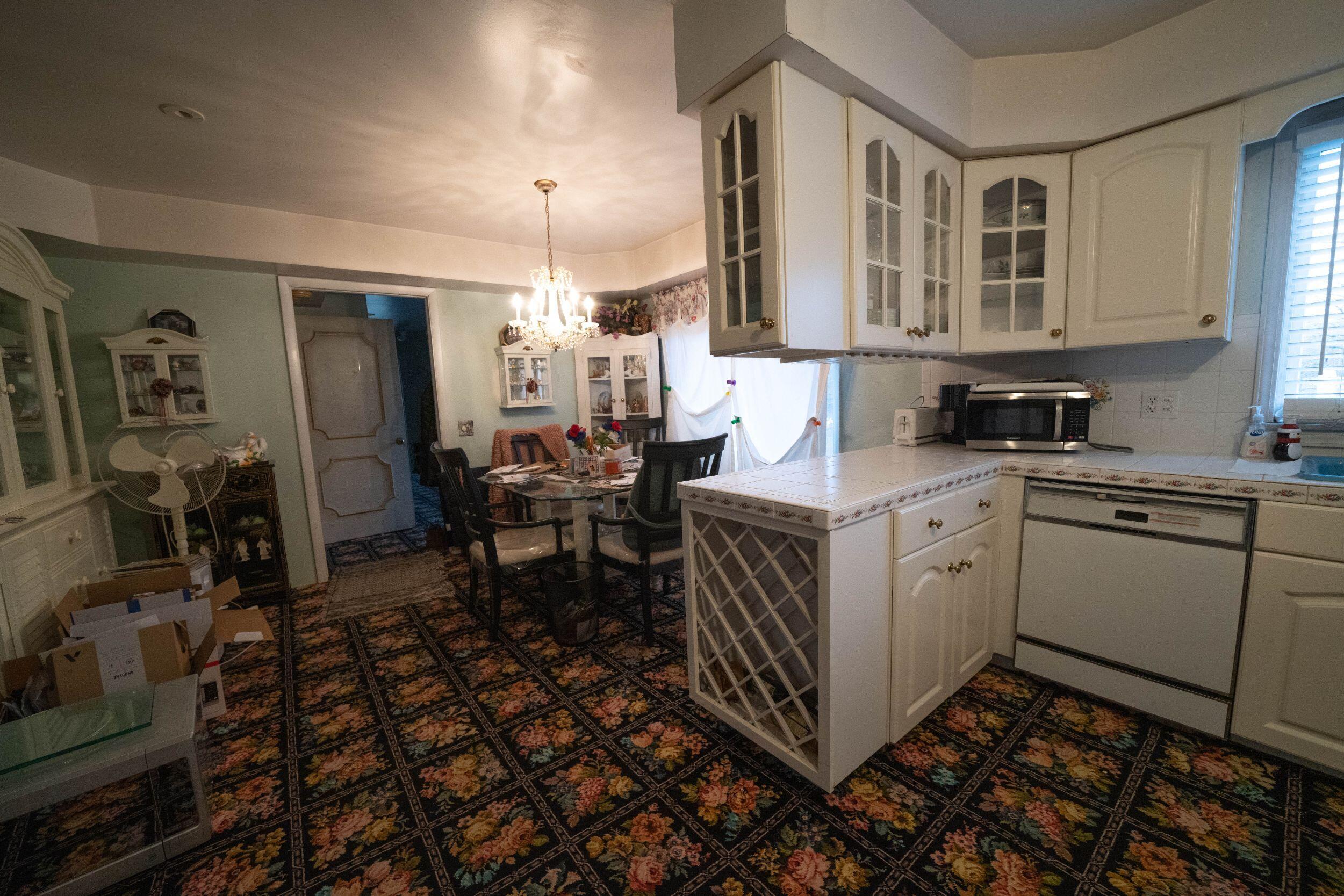 5195 North Burkhart Road Howell, MI 48855 - Photo 10 of 38 10