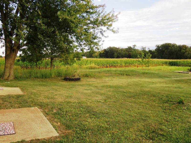 9403 Emanuel Road Fort Wayne, IN 46816 - Photo 17 of 28