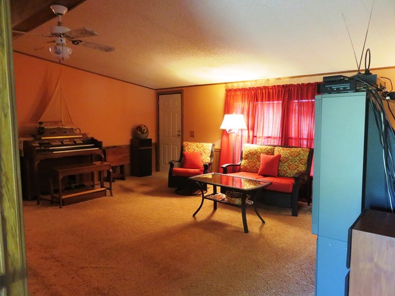 9403 Emanuel Road Fort Wayne, IN 46816 - Photo 21 of 28