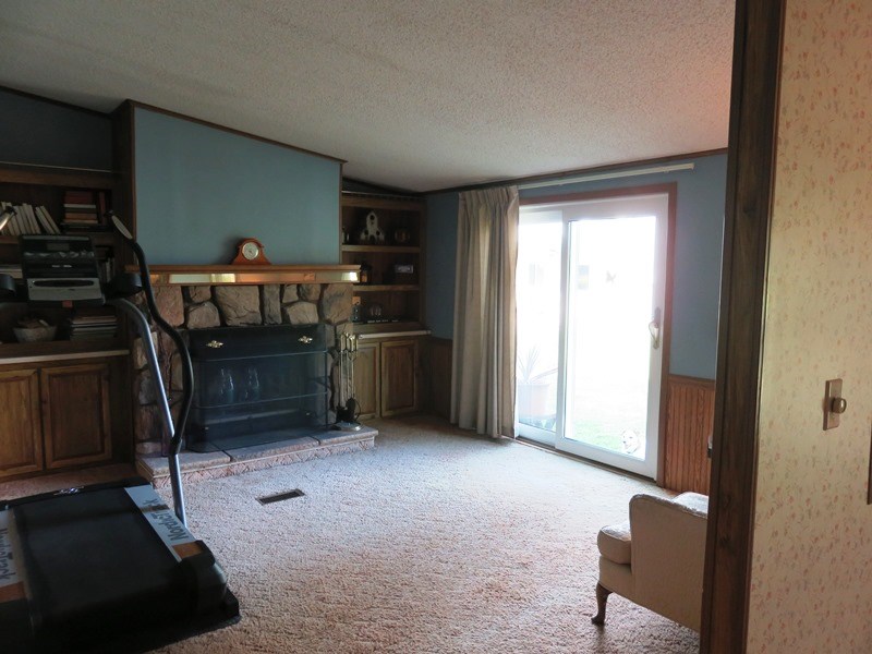 9403 Emanuel Road Fort Wayne, IN 46816 - Photo 23 of 28