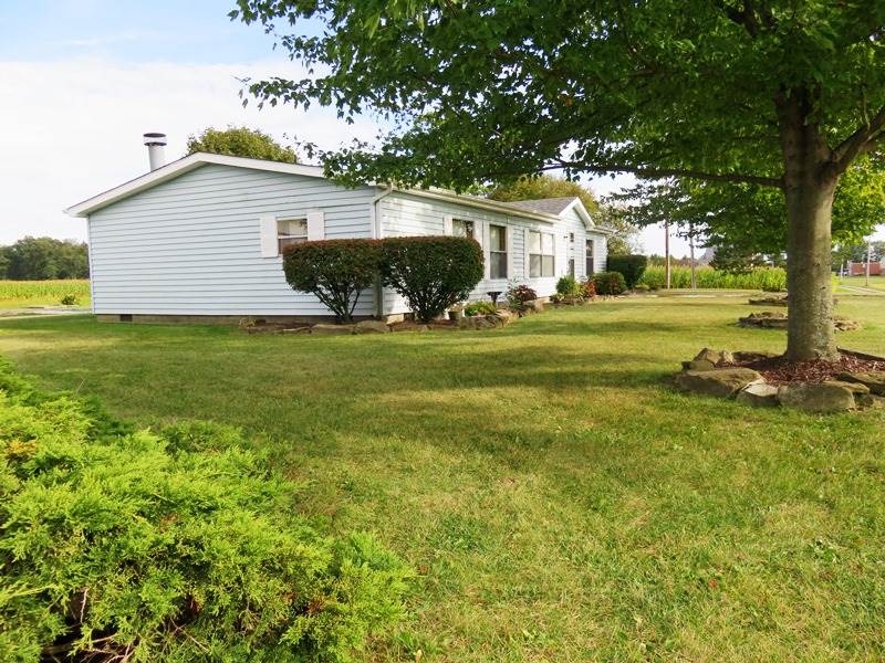 9403 Emanuel Road Fort Wayne, IN 46816 - Photo 5 of 28