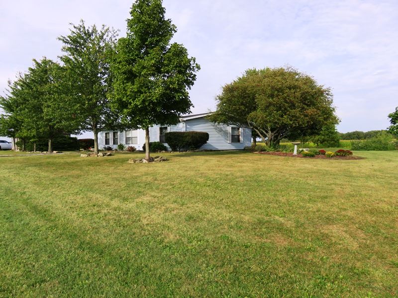 9403 Emanuel Road Fort Wayne, IN 46816 - Photo 7 of 28