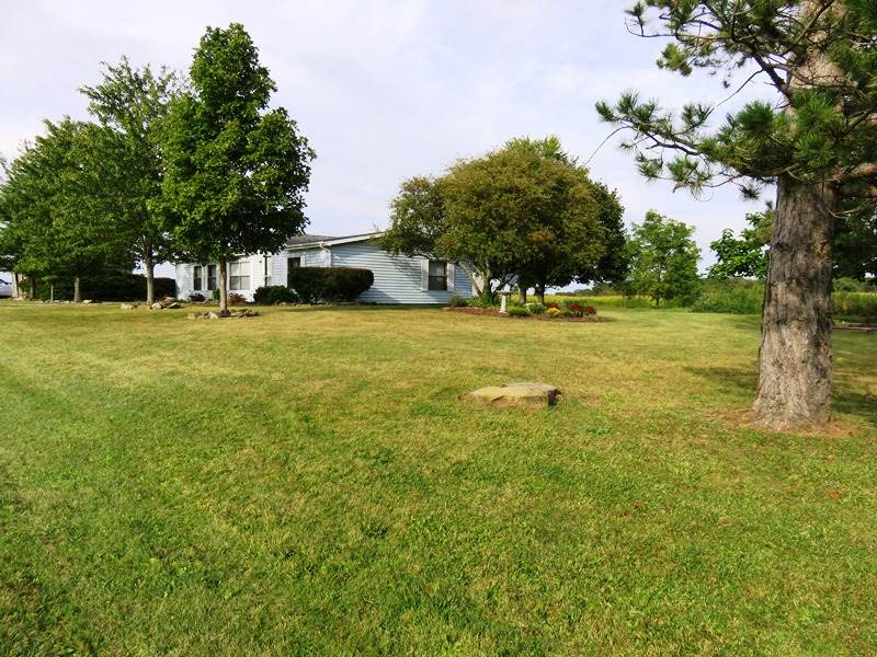 9403 Emanuel Road Fort Wayne, IN 46816 - Photo 8 of 28