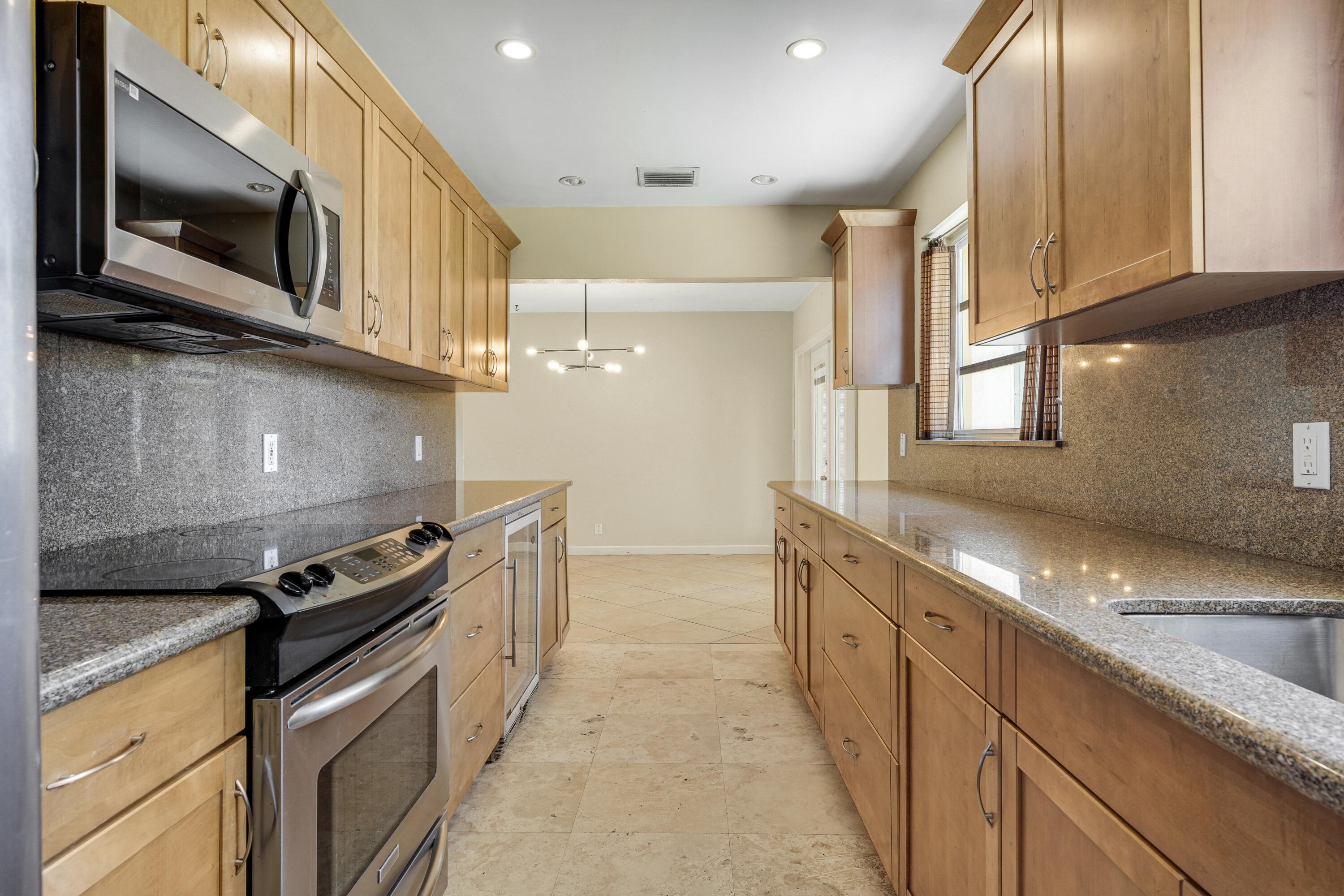 20 Willow Road Tequesta, FL 33469 - Photo 22 of 43 House-10