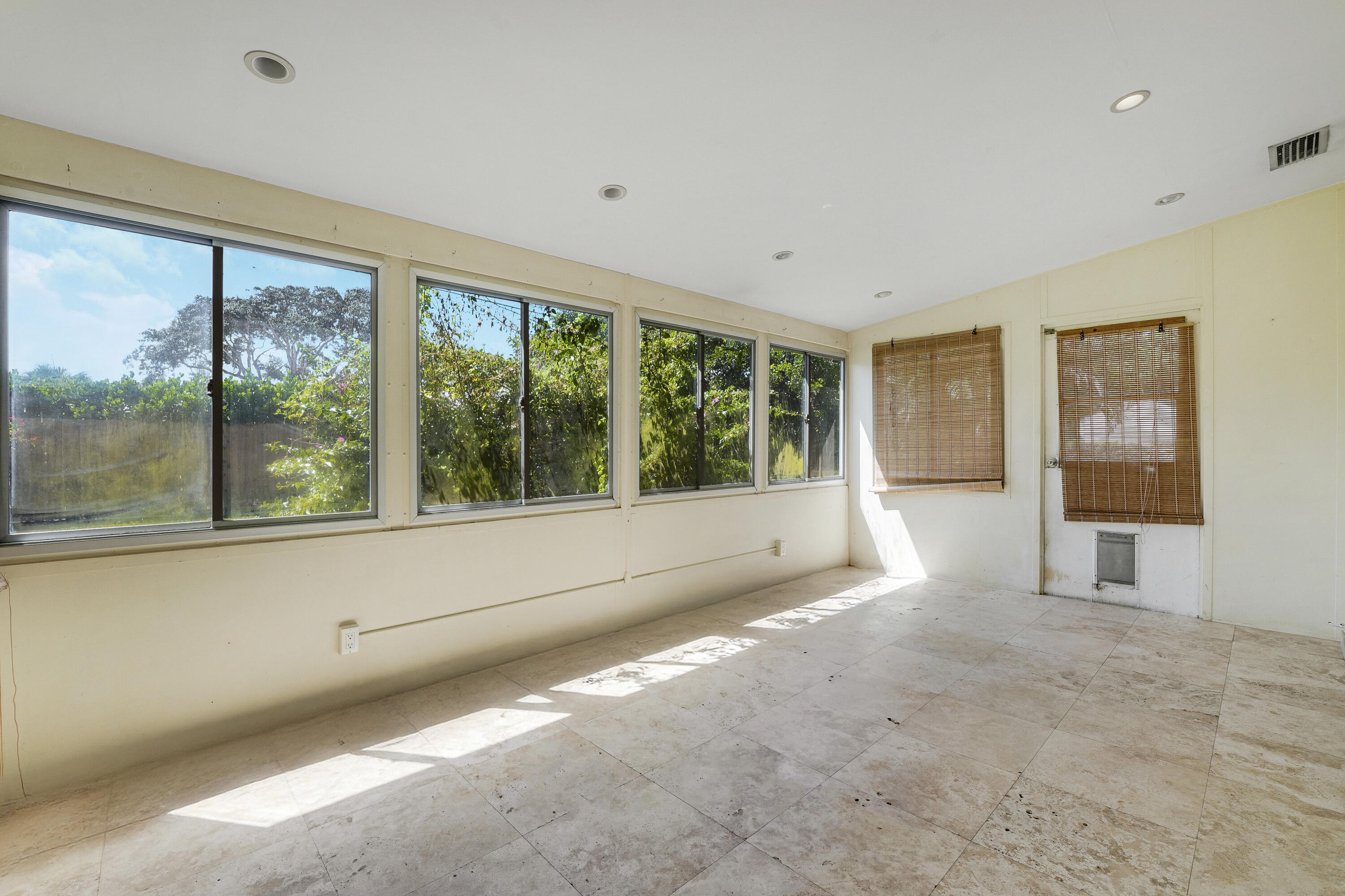 20 Willow Road Tequesta, FL 33469 - Photo 33 of 43 House-21
