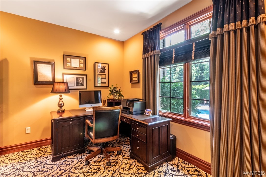 84 Laurel Lane Amherst, NY 14221 - Photo 12 of 50