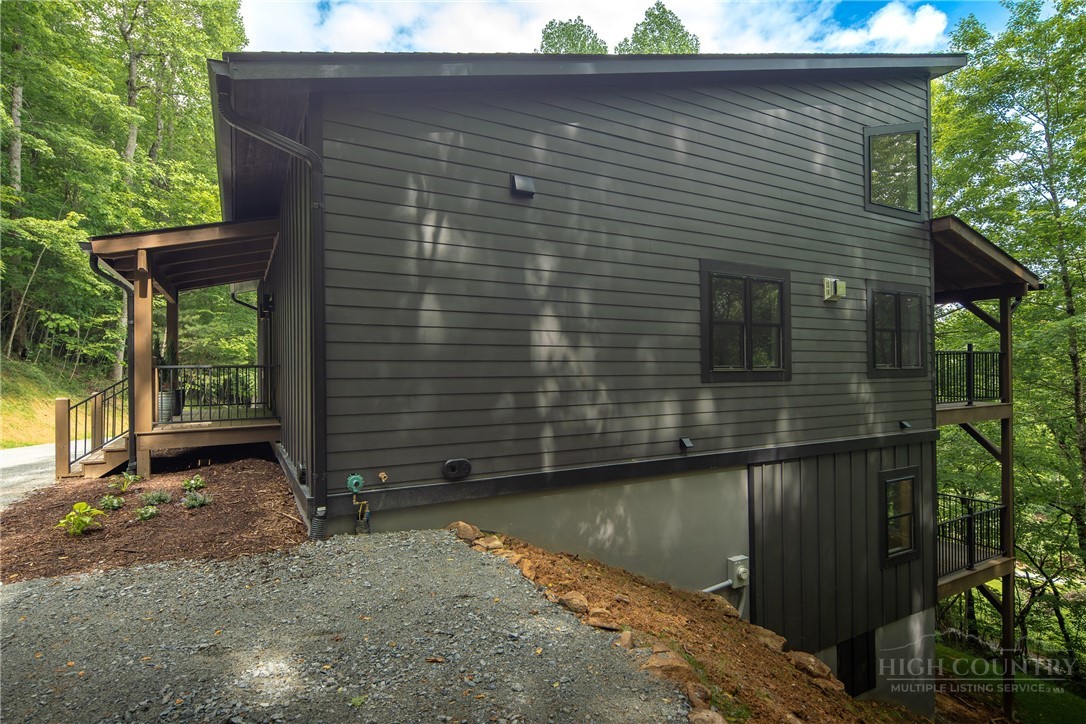 207 Laurel Canopy Lane Boone, NC 28607 - Photo 10 of 49