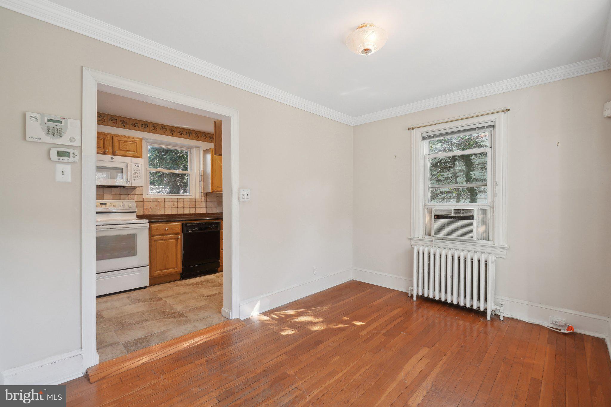 6 Park Valley Road Silver Spring, MD 20910 - Photo 9 of 36