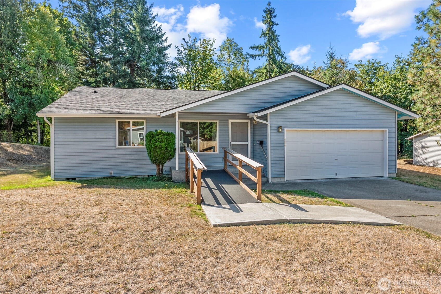 404 Rons Court Kelso, WA 98626 - Photo 1 of 28 Gallery Image 1