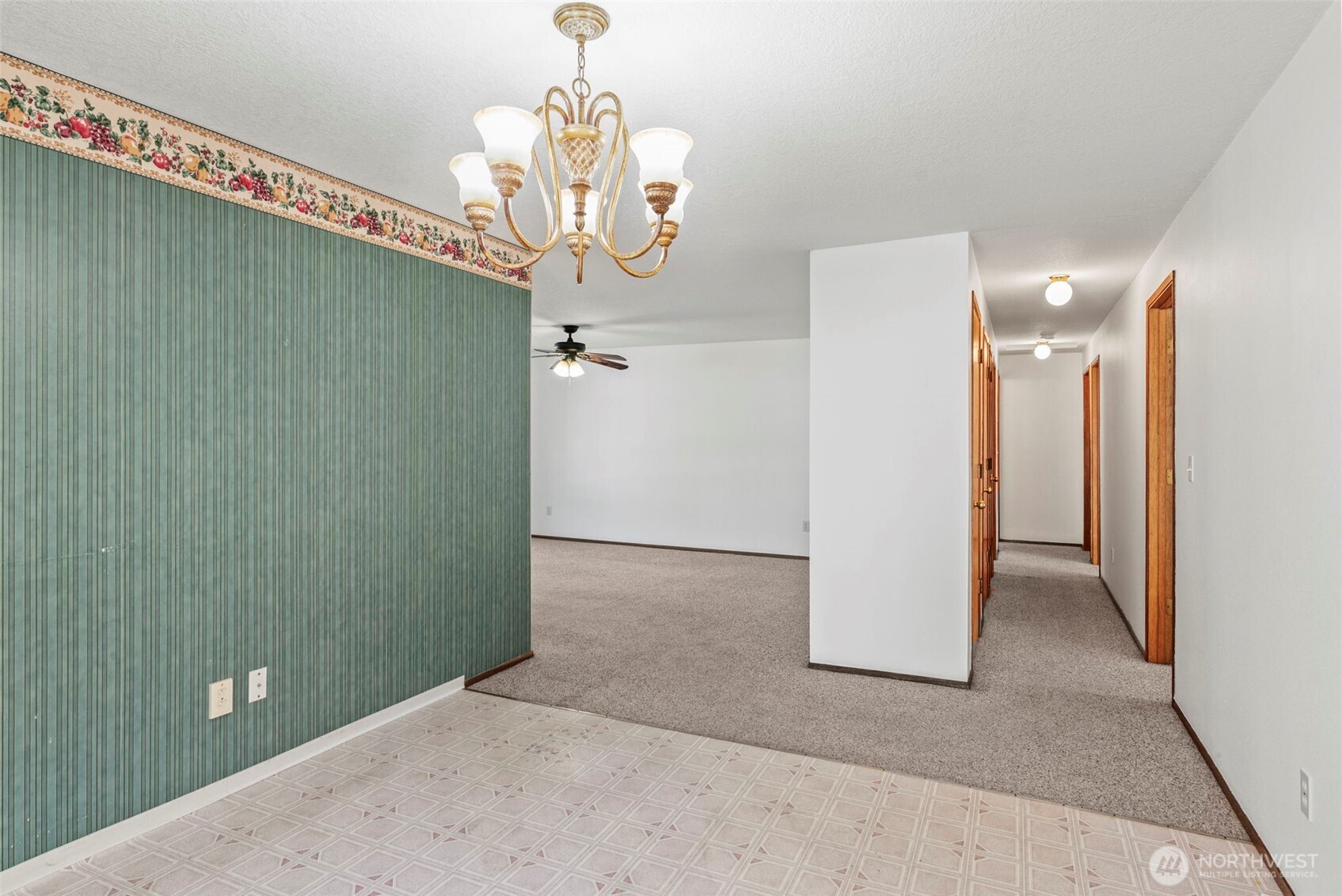 404 Rons Court Kelso, WA 98626 - Photo 13 of 28 Gallery Image 13