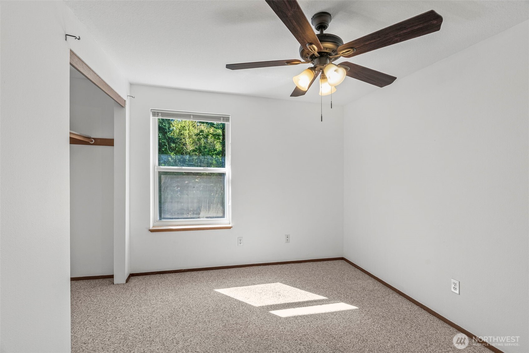 404 Rons Court Kelso, WA 98626 - Photo 15 of 28 Gallery Image 15
