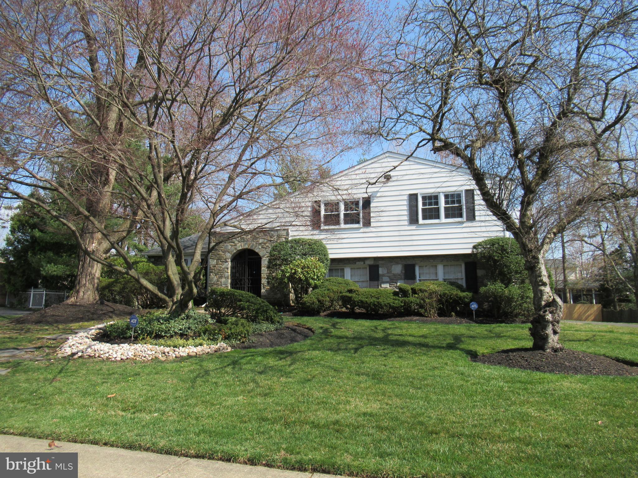 841 Broadmoor Road Huntingdon Valley, PA 19006 - Photo 2 of 28 Gallery Image 2
