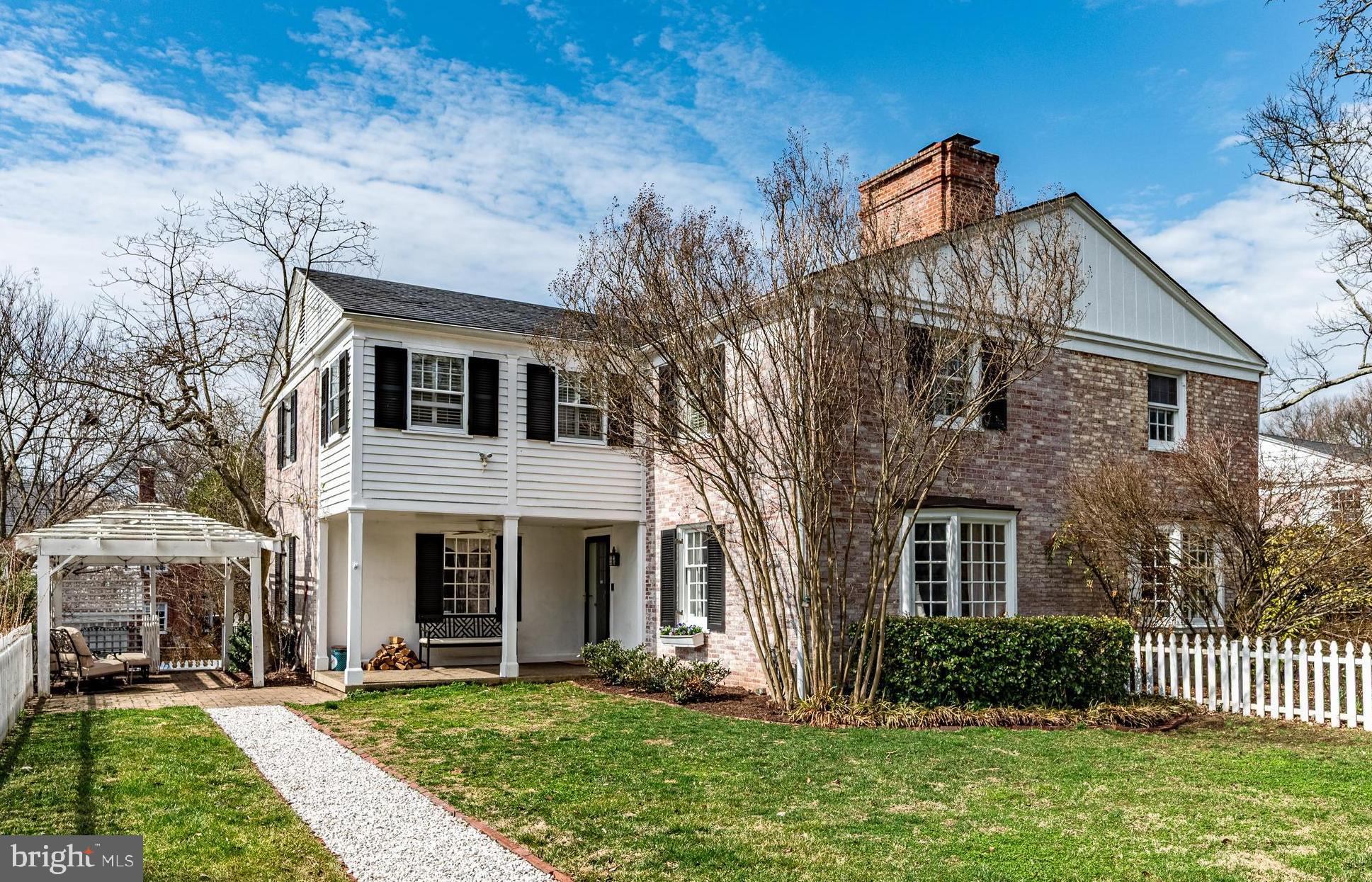 Palmer Lamdin Masterpiece on Pedestrian-Only Court