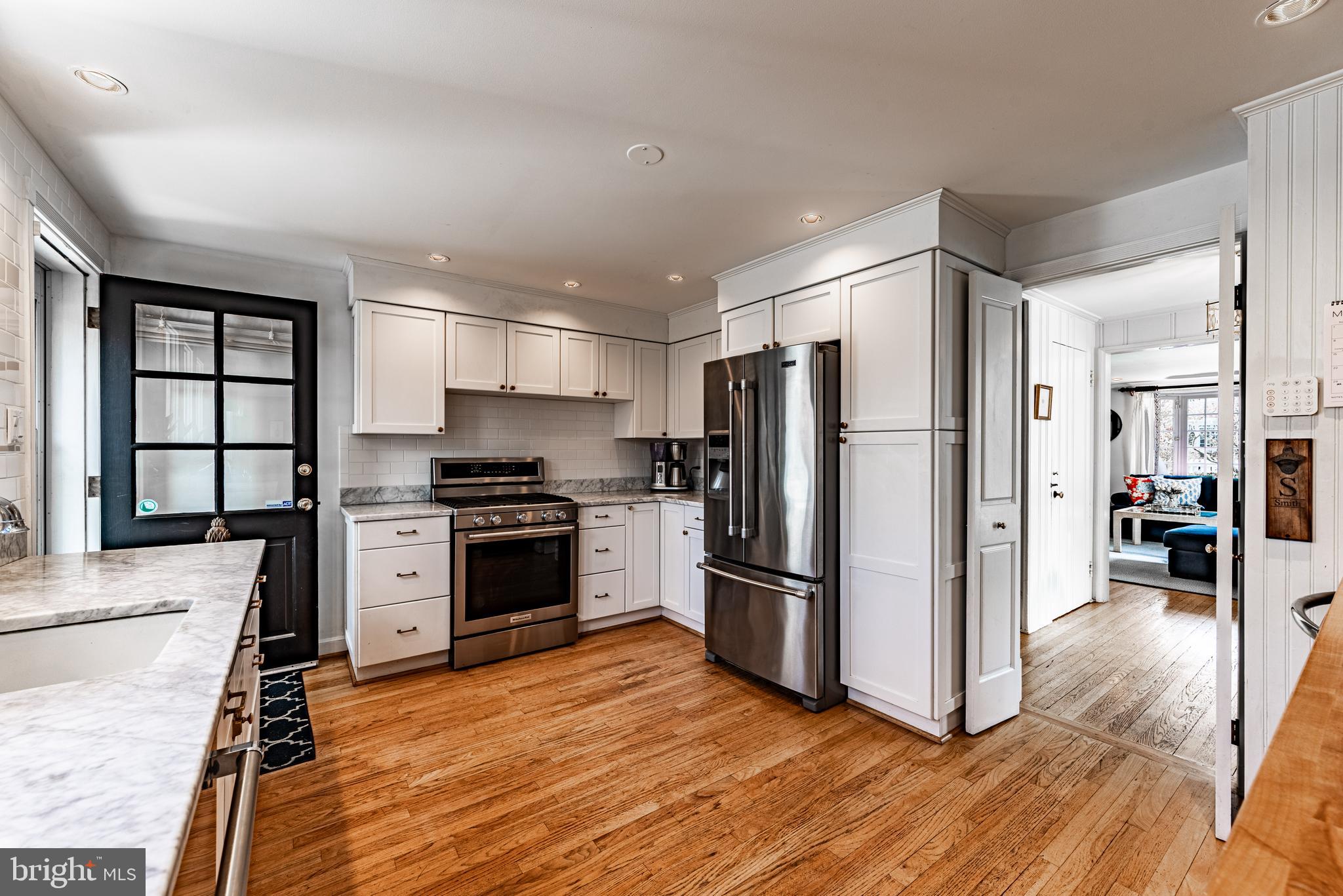 5 Middleton Court Baltimore, MD 21212 - Photo 12 of 38 Spacious Kitchen with Subway Tile and Marble
