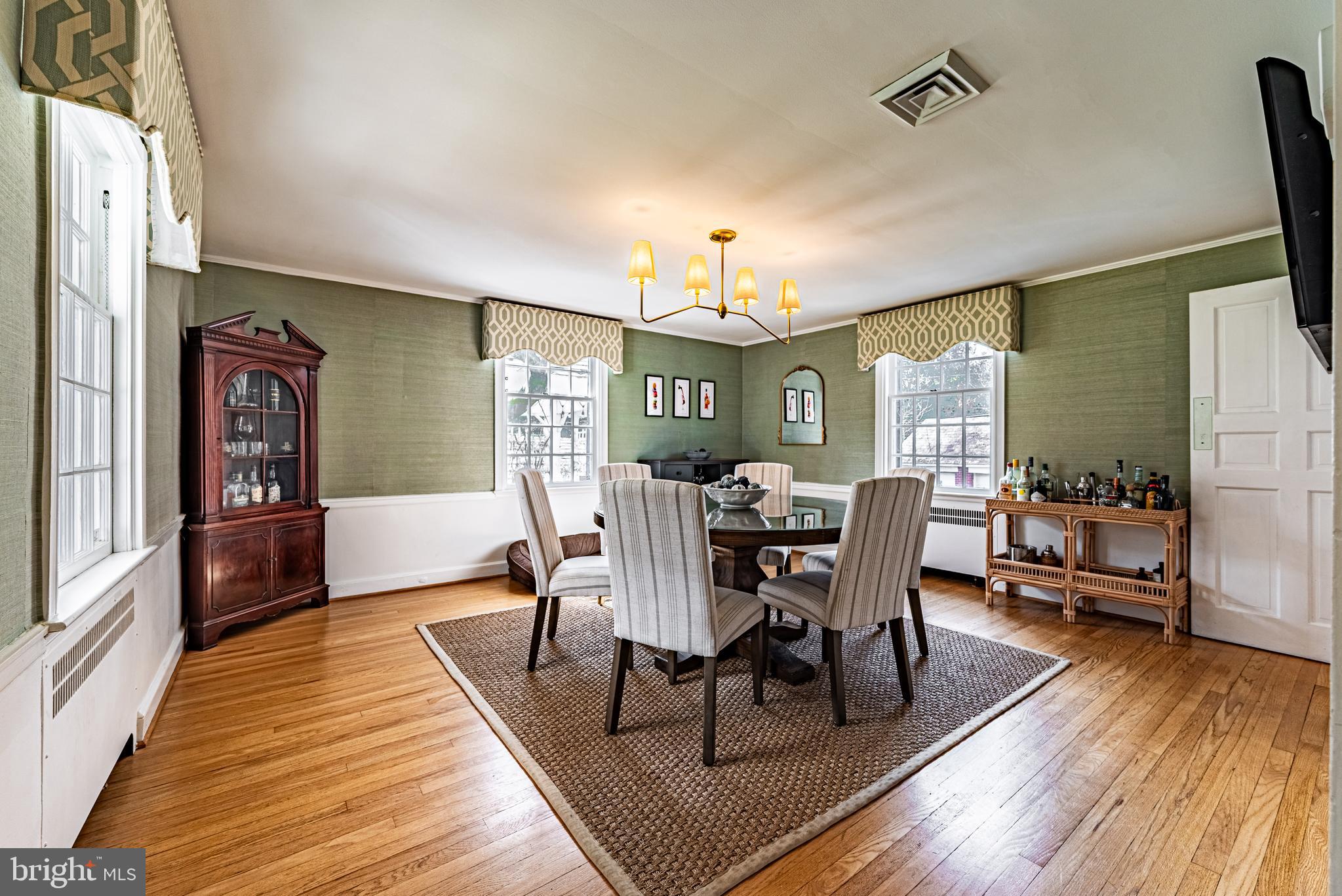 5 Middleton Court Baltimore, MD 21212 - Photo 16 of 38 Sunny and Large Dining Room
