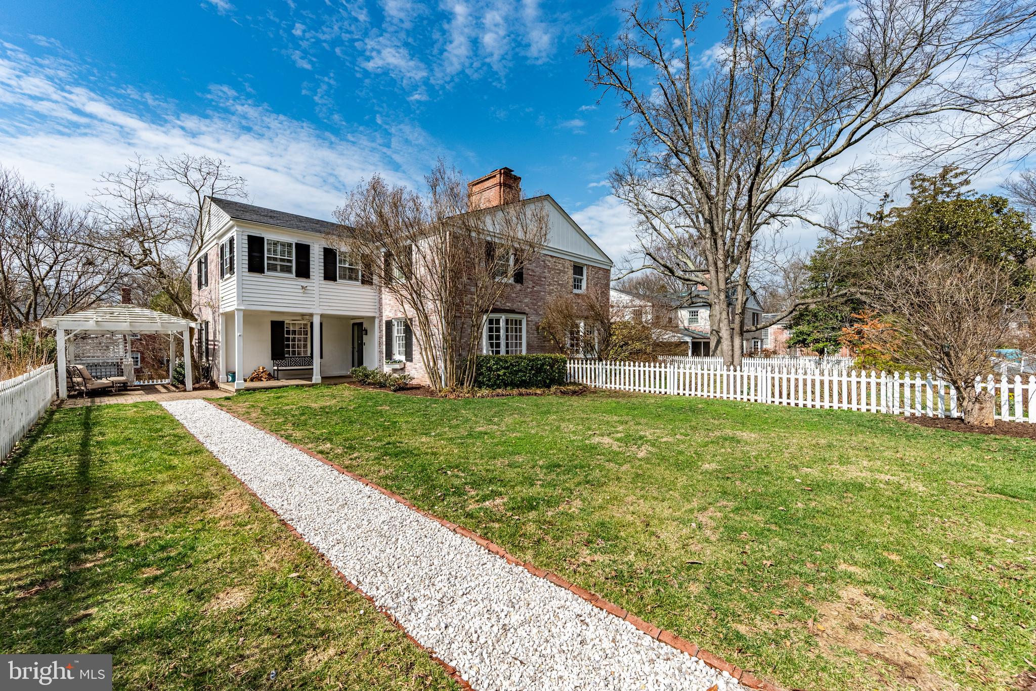 5 Middleton Court Baltimore, MD 21212 - Photo 4 of 38 Private Front Yard