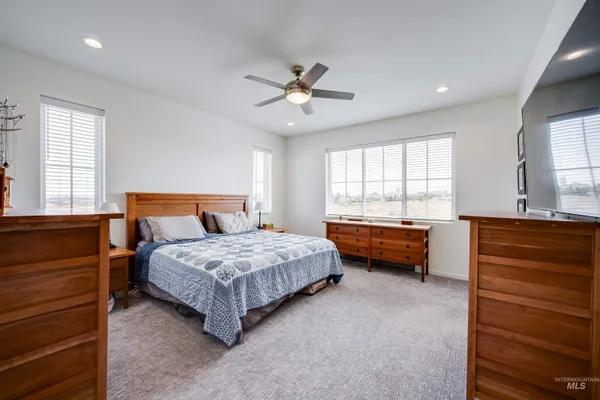 $899,000 | 1325 Southwest Panorama Drive, Pullman, WA 99163