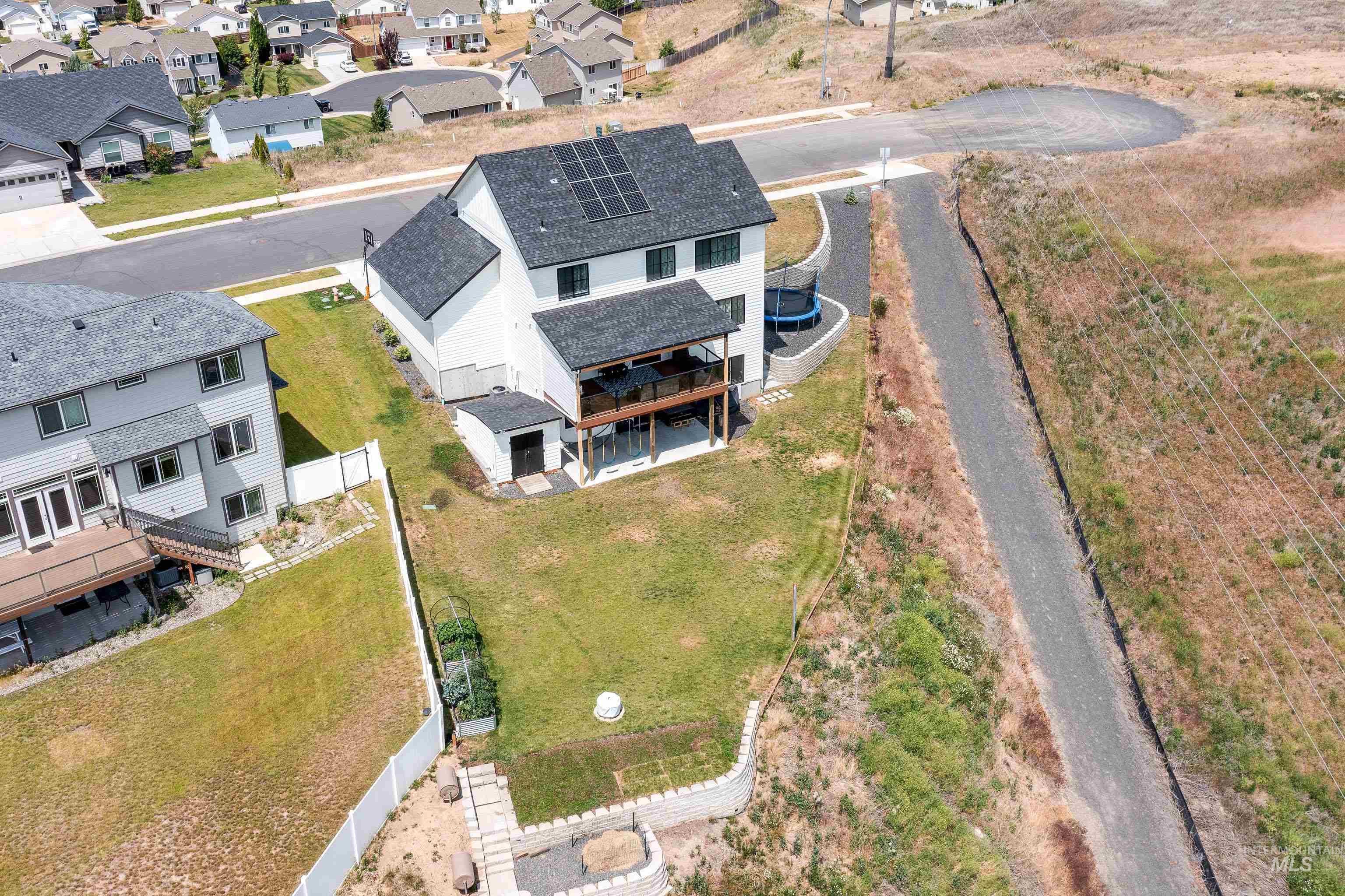 1325 Southwest Panorama Drive Pullman, WA 99163 - Photo 43 of 48 Aerial perspective of suburban area
