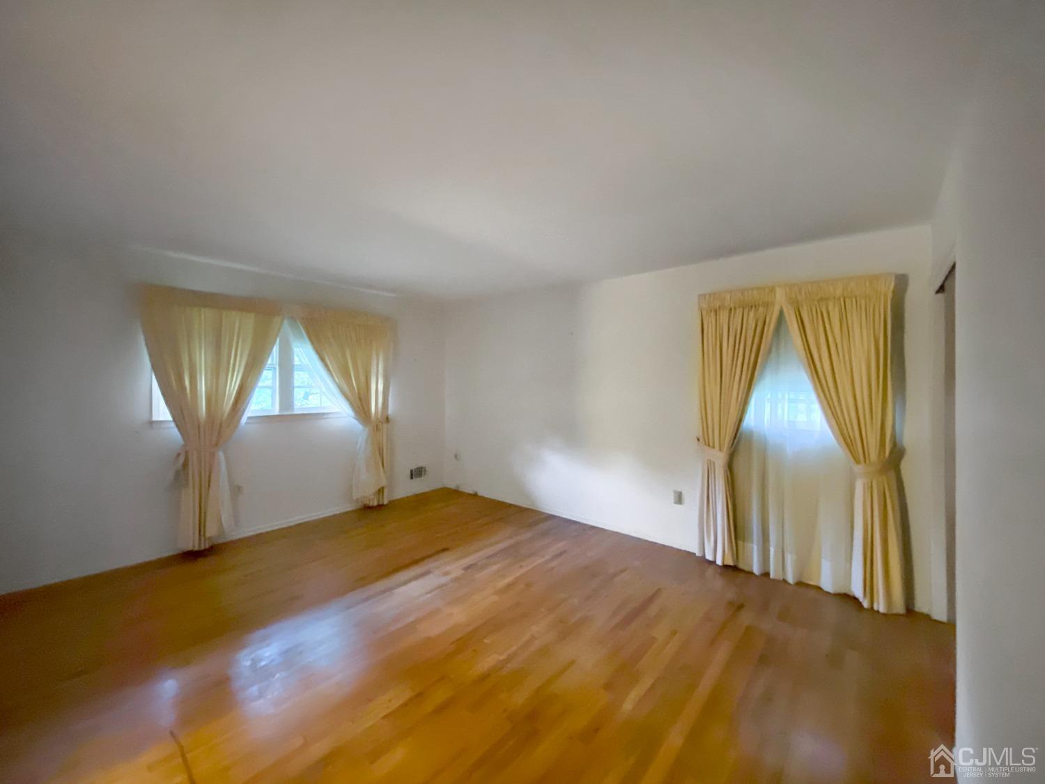 26 Dexter Road East Brunswick, NJ 08816 - Photo 14 of 22 Gallery Image 14