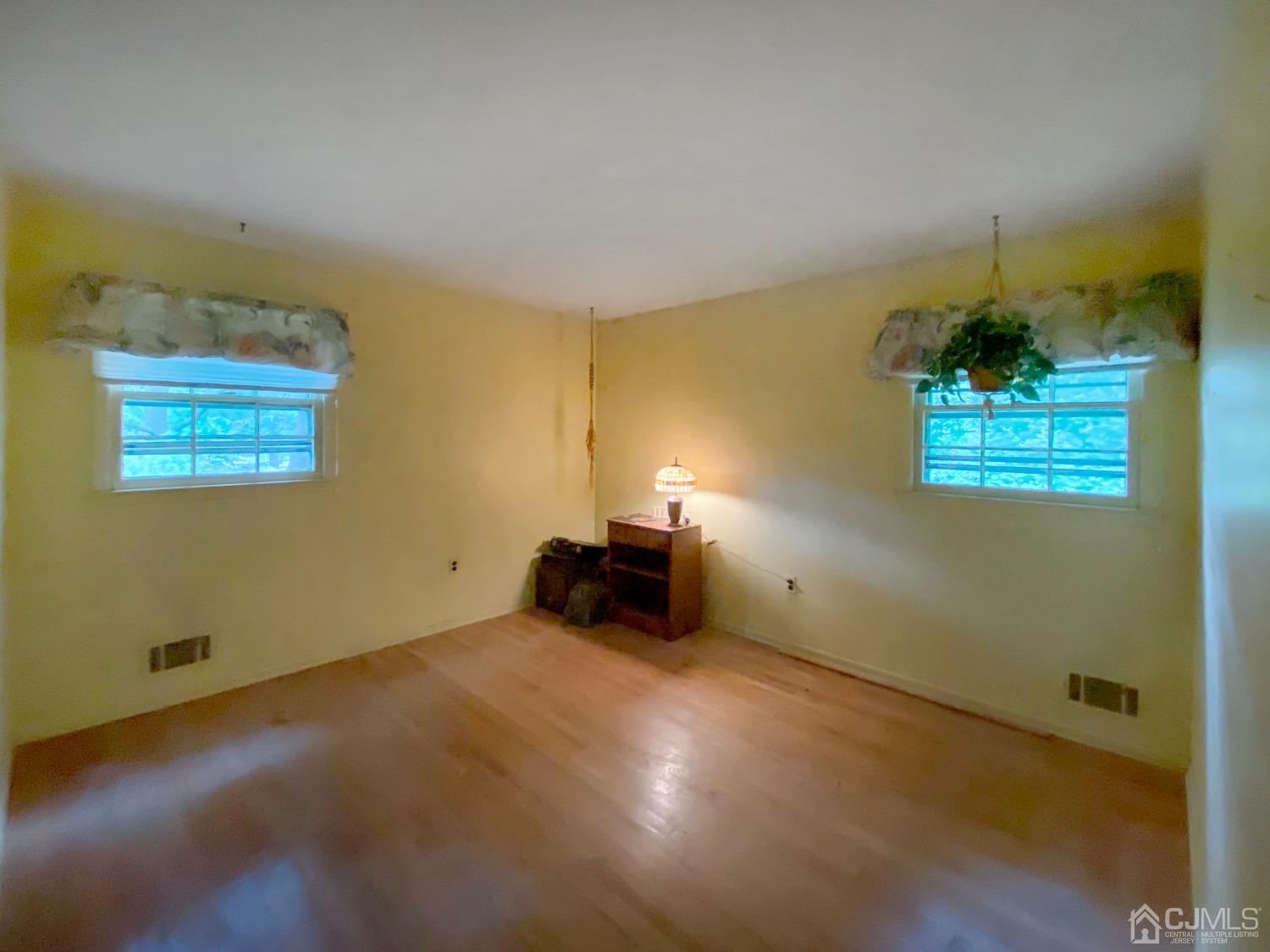 26 Dexter Road East Brunswick, NJ 08816 - Photo 16 of 22 Gallery Image 16