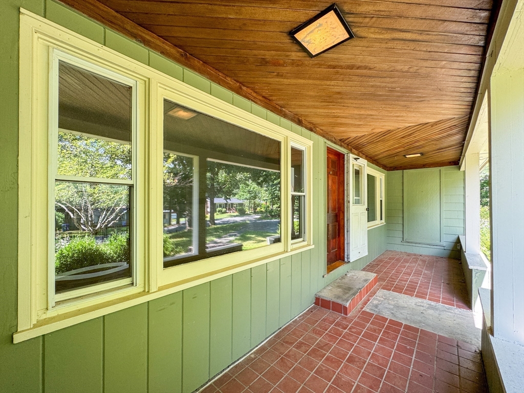 143 Log Plain Road Greenfield, MA 01301 - Photo 10 of 37