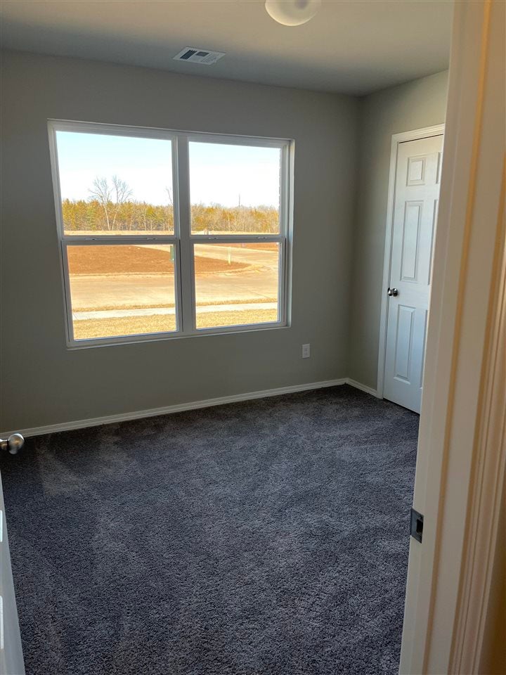 1915 East Ridgecrest Avenue Perry, OK 73077 - Photo 11 of 22 Gallery Image 11