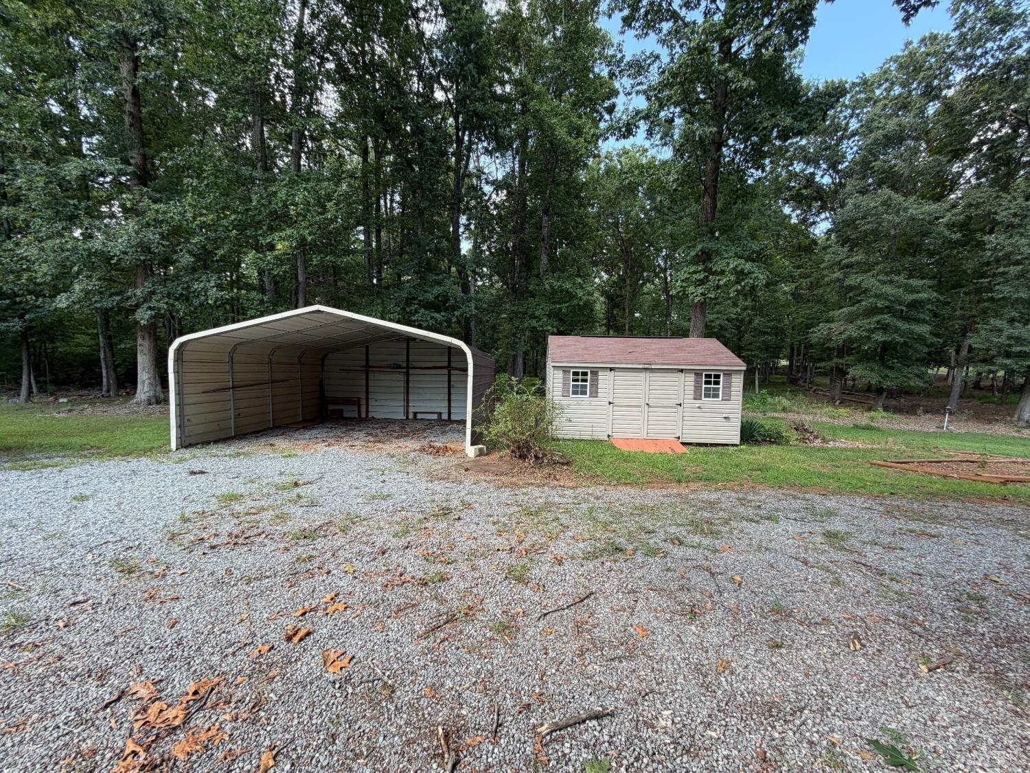 479 Gough Road Rustburg, VA 24588 - Photo 5 of 23 Gallery Image 5