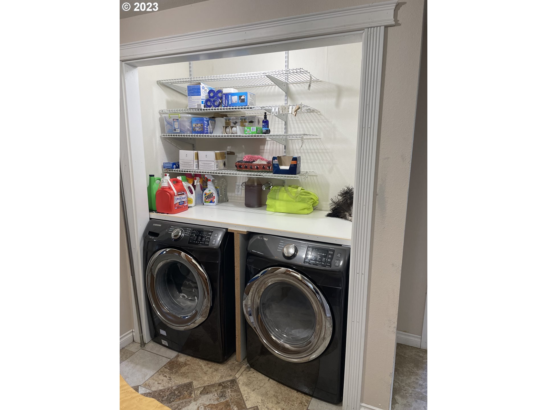 43776 Buckboard Trail Road Pendleton, OR 97801 - Photo 13 of 22 a utility room with dryer and washer