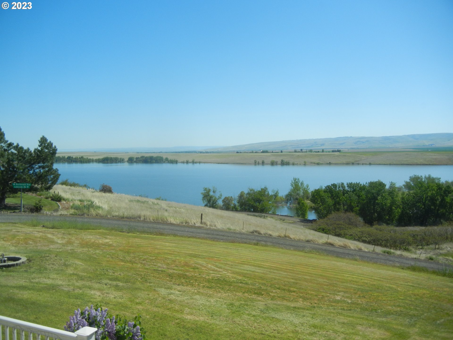 43776 Buckboard Trail Road Pendleton, OR 97801 - Photo 3 of 22 a view of a ocean with a beach