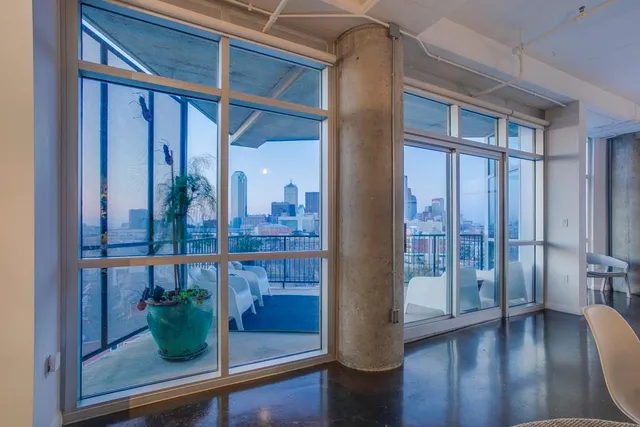 $435,000 | 1001 Belleview Street, Unit 708, Dallas, TX 75215