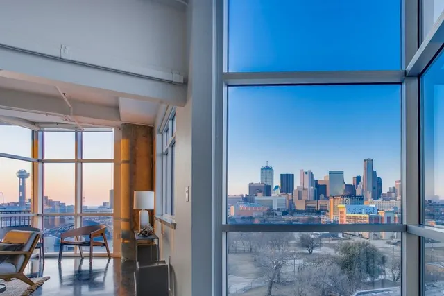$435,000 | 1001 Belleview Street, Unit 708, Dallas, TX 75215