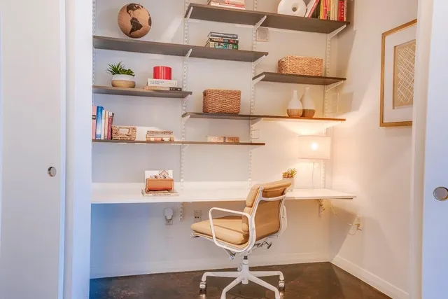 $435,000 | 1001 Belleview Street, Unit 708, Dallas, TX 75215