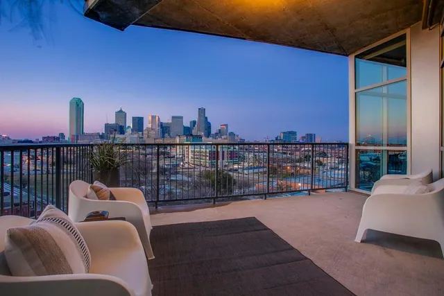 $435,000 | 1001 Belleview Street, Unit 708, Dallas, TX 75215