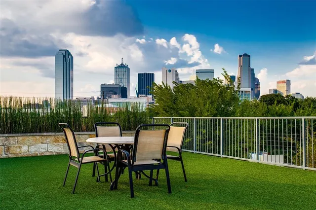 $435,000 | 1001 Belleview Street, Unit 708, Dallas, TX 75215