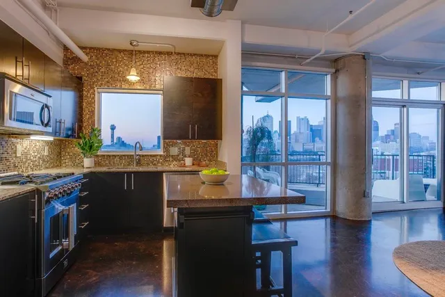 $435,000 | 1001 Belleview Street, Unit 708, Dallas, TX 75215